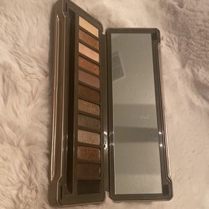 Naked 2 eyeshadow Palette